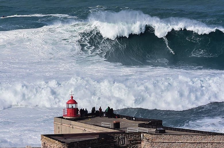 Big wave, Nazaré